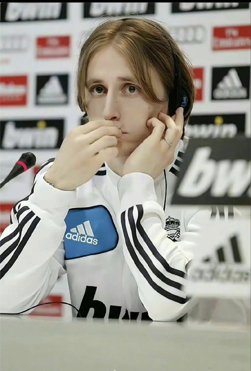 姆巴佩的双响炮让皇马只差一分